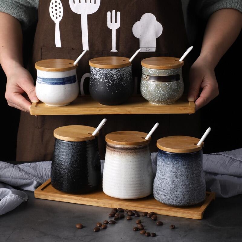 Creative Japanese-Style Ceramic Seasoning Jar Set Restaurant With Lid Spoon Salt Pepper MSG Jar Home Kitchen Seasoning Bottle